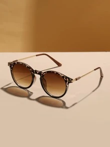 1 副豹纹镜框时尚眼镜，适合户外波西米亚风太阳镜，海滩配饰，女士海滩配饰，眼镜，太阳镜，秋冬女士基本款服装，商务休闲礼品，豹纹撞色波西米亚风度假风，适合夏季海滩度假、户外、旅行，豹纹玳瑁波西米亚风格超大圆形镜框，适合度假、海滩、旅行 - 彩色 - 查看 2