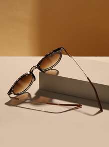 1 副豹纹镜框时尚眼镜，适合户外波西米亚风太阳镜，海滩配饰，女士海滩配饰，眼镜，太阳镜，秋冬女士基本款服装，商务休闲礼品，豹纹撞色波西米亚风度假风，适合夏季海滩度假、户外、旅行，豹纹玳瑁波西米亚风格超大圆形镜框，适合度假、海滩、旅行 - 彩色 - 查看 3