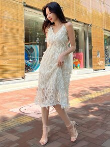 DAZY Ärmelloses, Schulterfreies Fell Cami Kleid Mit Riemen Auf Der Rückseite