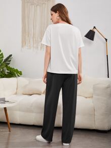 Mulvari Bộ đồ hai mảnh nữ Túi Slogan Giải trí - Đen và trắng - Xem 2