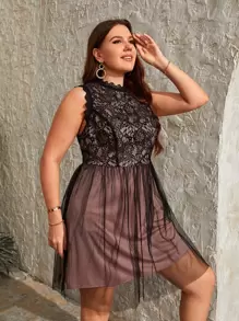 SHEIN Privé Plus Contrast Lace Mesh Hem Dress - Multicolor - View 3