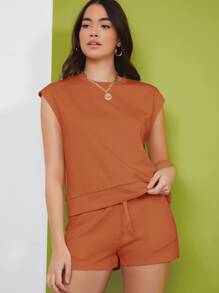SHEIN Essnce 素色上衣和運動短褲套裝 - 鏽棕色 - 查看 4