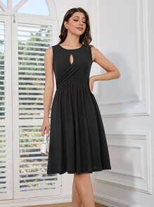 Vestido entallado y acampanado con abertura fruncido - Negro - Ver 1
