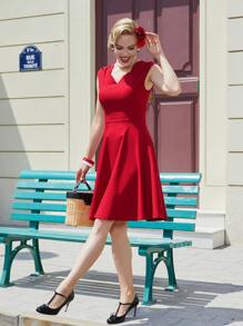 Sweetheart Neck Zip Back Dress - Red - View 2