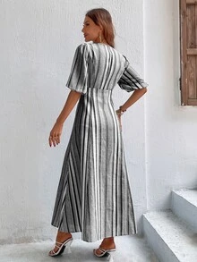 SHEIN VCAY 條紋圖案泡泡袖前排扣連衣裙 - 淺灰色 - 查看 2