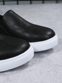 Women'S Black Slip-On Thick Sole Shoes, Round Toe, Non-Slip, Waterproof, Height Increase, Casual Sports Loafers For Spring And Autumn - Black - View 4