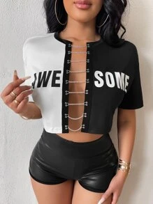 SHEIN SXY 雙色字母圖案鏈條落肩袖短款T恤 - 黑與白 - 查看 1