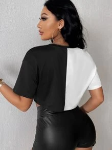 SHEIN SXY 雙色字母圖案鏈條落肩袖短款T恤 - 黑與白 - 查看 2