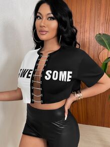 SHEIN SXY 雙色字母圖案鏈條落肩袖短款T恤 - 黑與白 - 查看 4