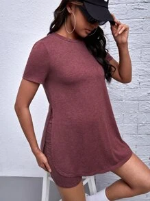 SHEIN Maternity Solid Slit Side Tee & Cycling Shorts - Maroon - View 1