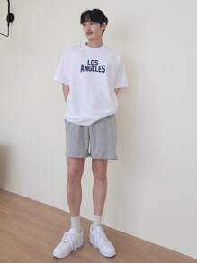 DAZY Men Cotton Letter Graphic Tee - White - View 4