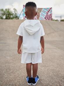 SHEIN Young Boy Letter Graphic Hooded Neck Tee & Slant Pocket Shorts - White - View 2