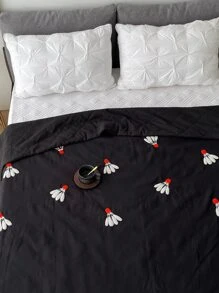 Badminton Tufted Bedspread - Black - View 4