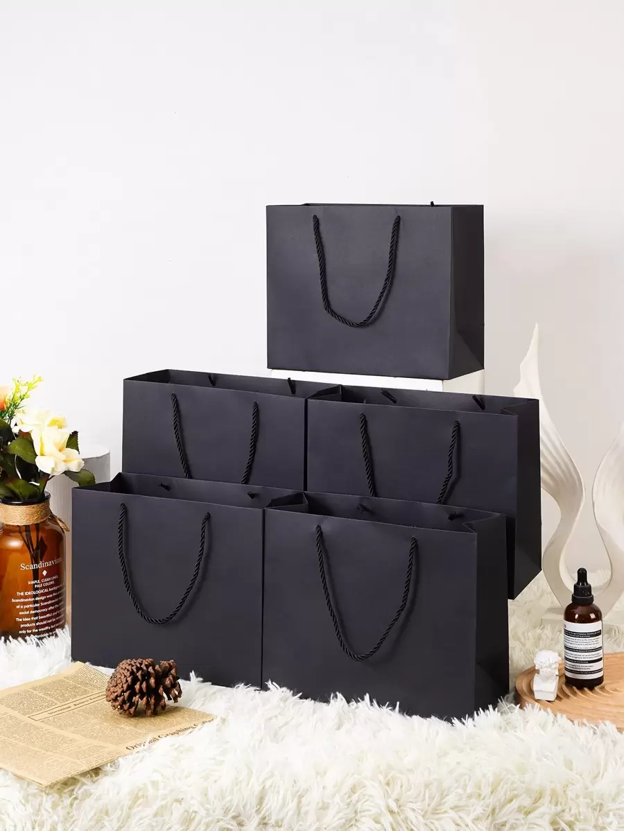 5/10 unidades de sacola de presente simples, sacola de papel preta portátil para festa, casamento, embalagem, chá de bebê, aniversário, Natal, festa, artesanato de presentes, enfeites, pedido de casamento, embalagem de caixas de velas, decoração de Halloween, decorações de aniversário, aniversário, casamento, decorações de festa, decorações de Natal, noiva, festa, outono, Natal, dia dos namorados - Preto - Ver 1