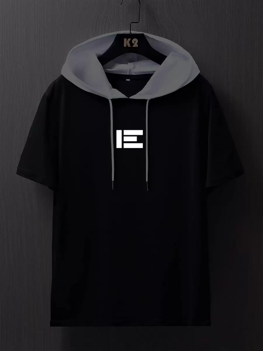 Manfinity Homme 男士T恤合身帽狀短袖圖形T恤,休閒夏季聚酯纖維 - 黑色 - 查看 1