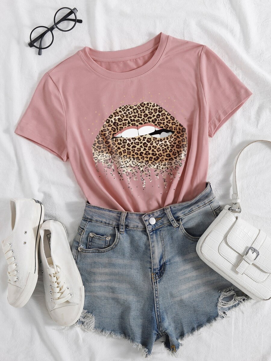 SHEIN LUNE Mouth Graphic Short Sleeve Tee Graphic Cheetah Print Tees Women Tops - Dusty Pink - View 1