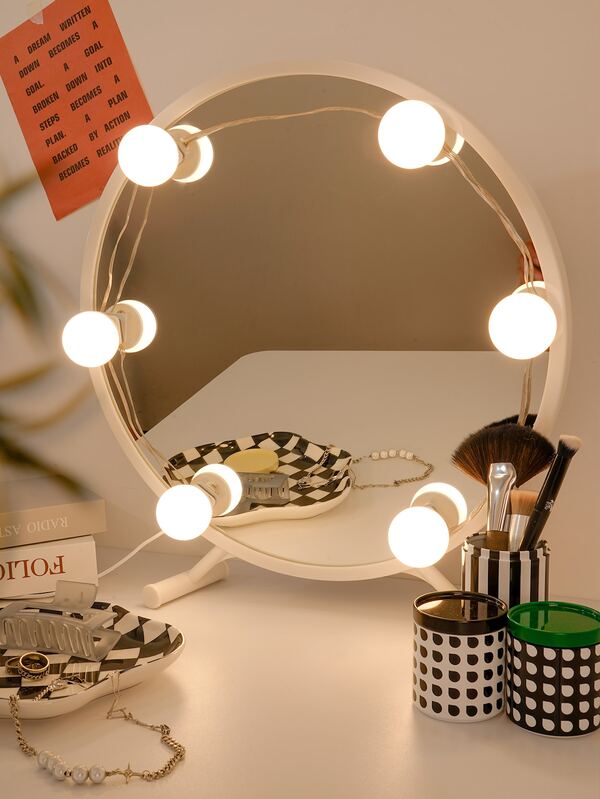 BASIC LIVING 6 LED Light Bulbs Vanity Mirror String Light
