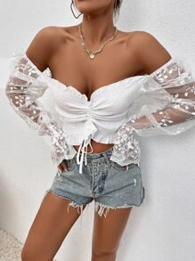 Chiquease Áo hở vai thêu lưới chắp vá có dây rút - trắng - Xem 5