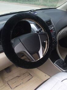 1 PC Sang Trọng Đàn Hồi Bọc Vô Lăng Mềm Giữ Ấm Mùa Đông - màu đen - Xem 1