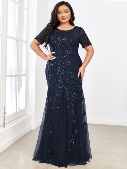 فستان سهرة أنيق لحفلات التخرج والعشاء مصنوع من التول المطرز بالنباتات والترتر، مناسب للمناسبات الرسمية والسهرات المسائية واستقبال ضيوف الزفاف