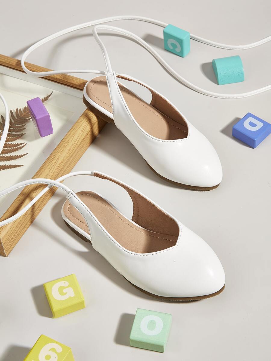 女孩腿部繫帶設計條帶平底鞋 - 白色 - 查看 1