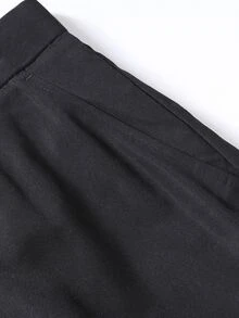 Manfinity Men Slant Pocket Bermuda Shorts - Black - View 7