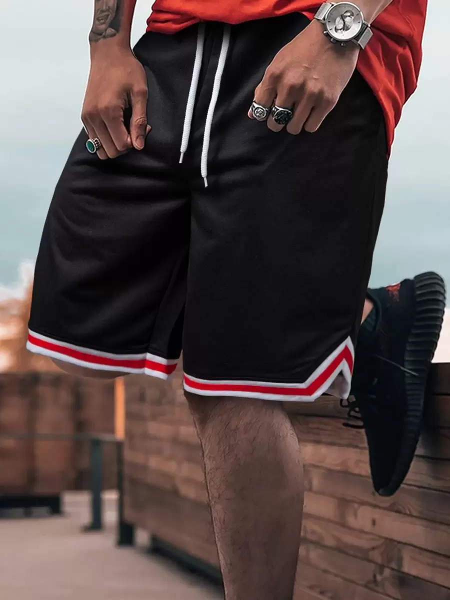 Aesthetic Post Quần short nam cạp chun rút dây họa tiết sọc tương phản - màu đen - Xem 1