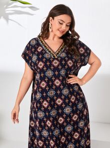 EMERY ROSE Đầm Plus Size Nghề thêu Ruy băng Bộ lạc Khiêm tốn - Màu xanh hải quân - Xem 5