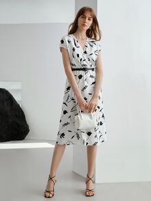 MOTF PREMIUM Vestido con cinturón lino tulipán cruzado - Blanco y Negro - Ver 4