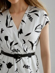 MOTF PREMIUM Vestido con cinturón lino tulipán cruzado - Blanco y Negro - Ver 12