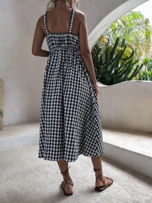 Breezaya 雙色格子褶邊吊帶洋裝 - 黑與白 - 查看 2
