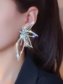 Rhinestone Maple Leaf Design Stud Earrings - Silver - View 2