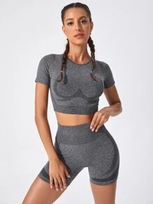 Yoga Basic 2 piezas Traje de yoga fitness inconsútil de secado rápido Conjunto outfits de gimnasio manga corta Top shorts de cintura ancha - Gris - Ver 6
