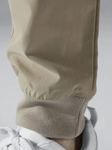 Manfinity Hypemode Hombres Pantalones cargo con diseño de cremallera con bolsillo lateral con solapa de cintura con cordón - Caqui - Ver 3