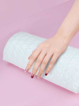 素色美甲手掌枕頭