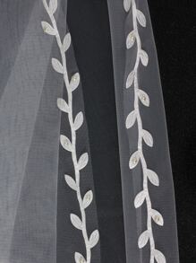 Guipure Lace Panel Bridal Veil - White - View 3