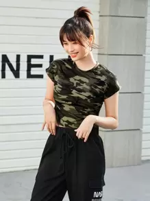 SHEIN Essnce Camo Print Fitted Crop Top