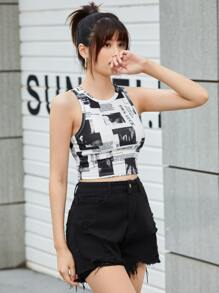 SHEIN ICON Slogan & Figure Graphic Rib-Knit Crop Tank Top - Black and White - View 6