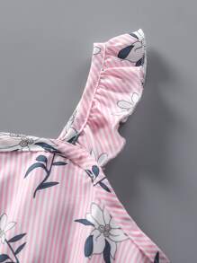 SHEIN 小女童條紋圖案和印花荷葉擺吊帶上衣和短褲 - 淺粉色 - 查看 6