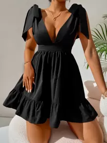 SHEIN PETITE Vestido de hombros con cordón de cuello profundo bajo con fruncido - Negro - Ver 5