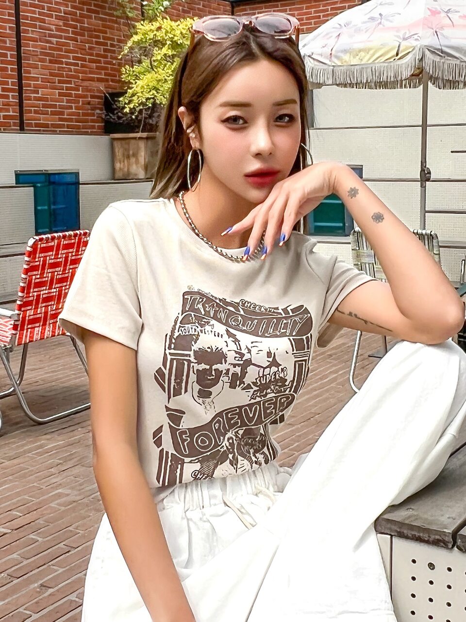 Figure & Slogan Graphic Tee