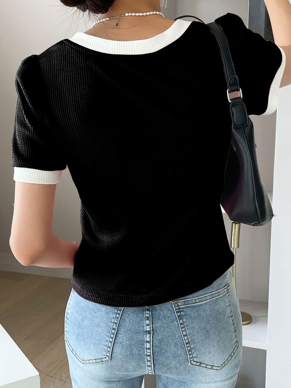 Square Neck Contrast Binding Tee Cute Tops