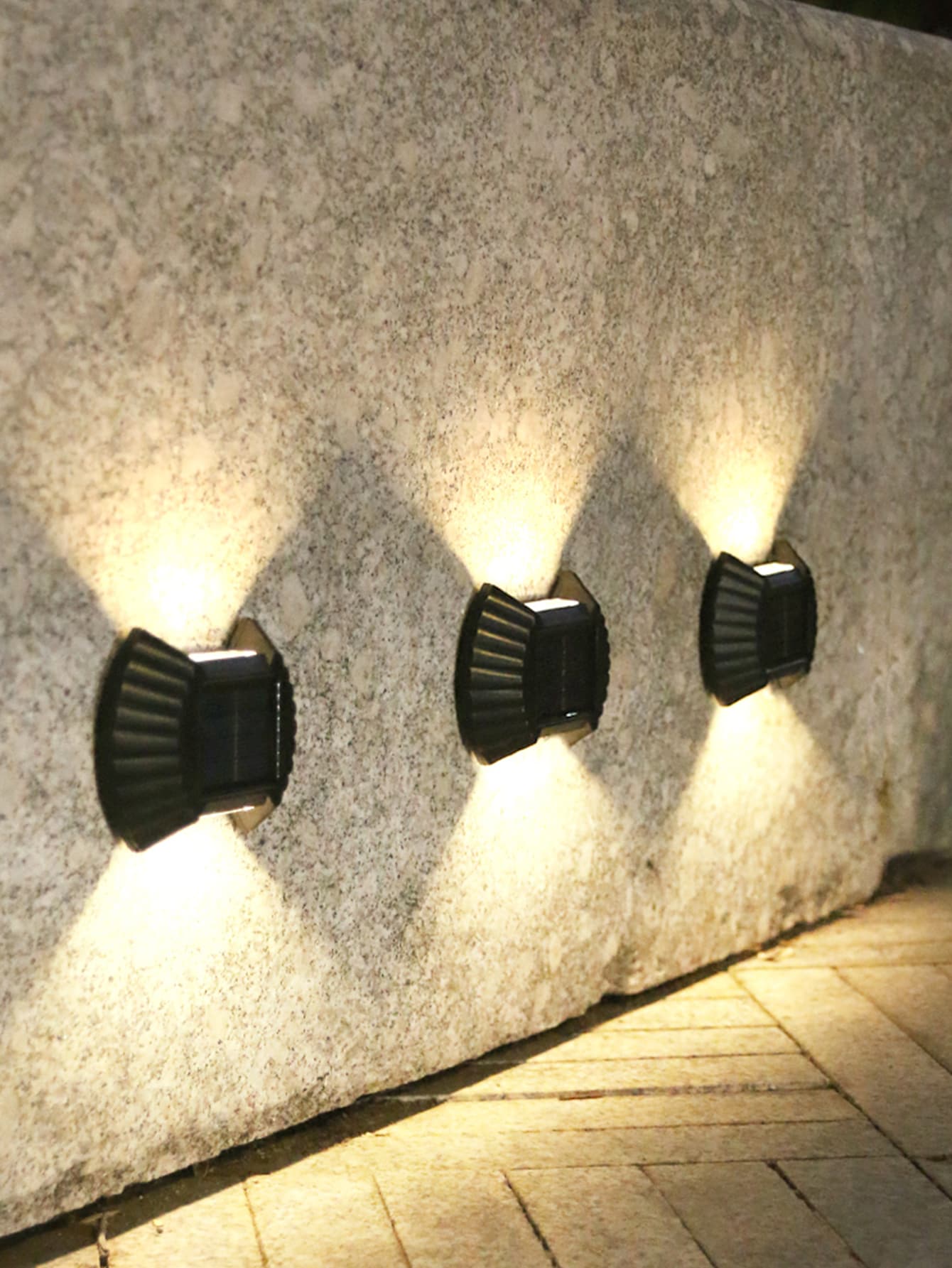 1 đèn treo năng lượng mặt trời ABS, đèn năng lượng mặt trời gắn tường màu vàng hiện đại cho sân vườn, đèn chiếu sáng ngoài trời cho lối đi, sân, hiên - Màu vàng - Xem 1