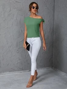 SHEIN Clasi Solid Oblique Shoulder Blouse - Green - View 6