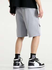 Chillumni Loose Fit Men's Letter Patched Cargo Shorts With Flap Pockets And Drawstring Waist