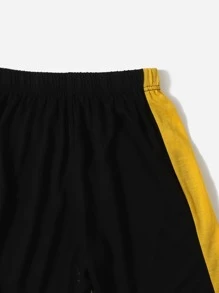 SHEIN Cậu bé Tween Đồ họa Khẩu hiệu Khối màu áo có mũ Áo thun & quần đùi - Nhiều màu - Xem 4