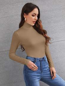 SHEIN Essnce Camiseta básica de cuello cisne ajustado - Caqui - Ver 3