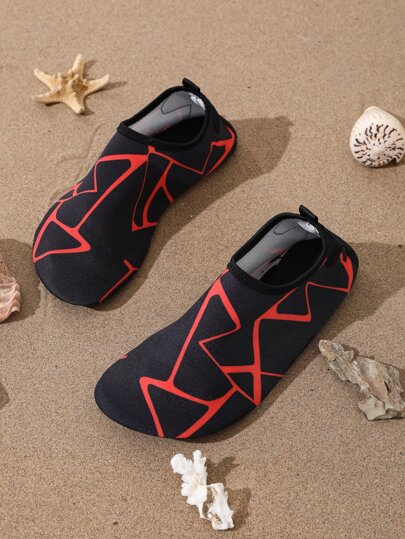 幾何学模様プリントパネル スリップオン アクアソックスの画像