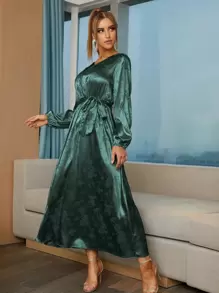 Modelyn 緞面提花自繫帶V領洋裝