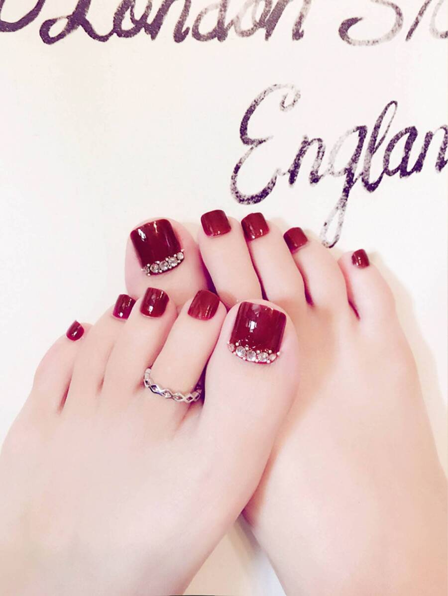 Conjunto de 24 uñas postizas cuadradas cortas con diseño clásico y elegante, decoradas con diamantes de imitación en 3D, incluye pegamento y lima de uñas, adecuadas para actividades recreativas al aire libre, entretenimiento informal, fiestas, baile, uso diario, suministros de uñas decorativas uñas falsas uña falsa uña acrílica - Burdeos - Ver 1